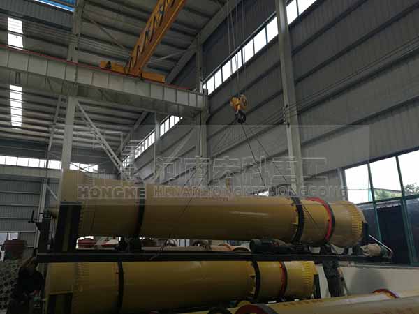  駐馬店西平縣1米&times;6米的豬糞烘干機(jī)發(fā)貨現(xiàn)場